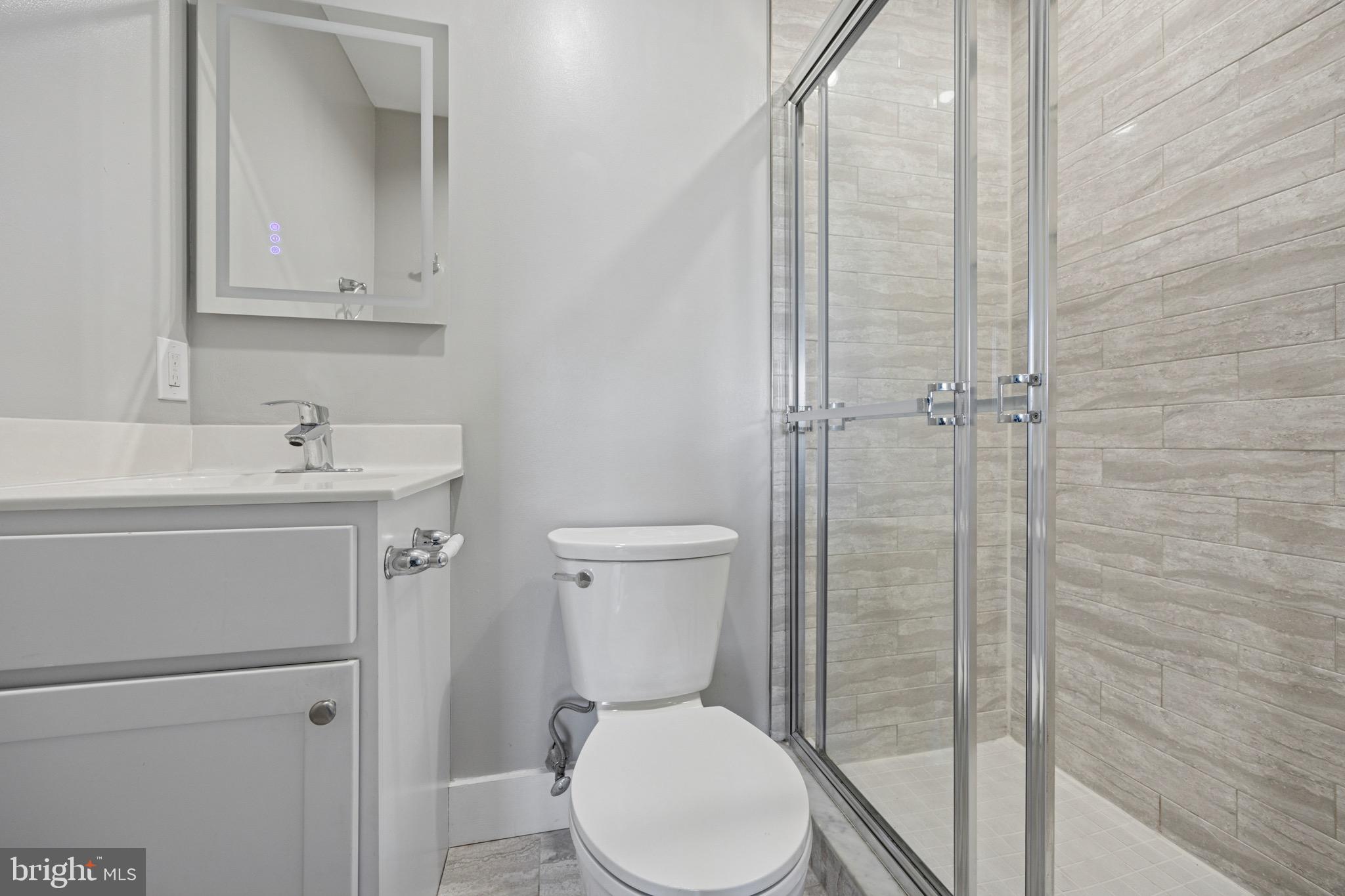 ROXBOROUGH - Residential Lease