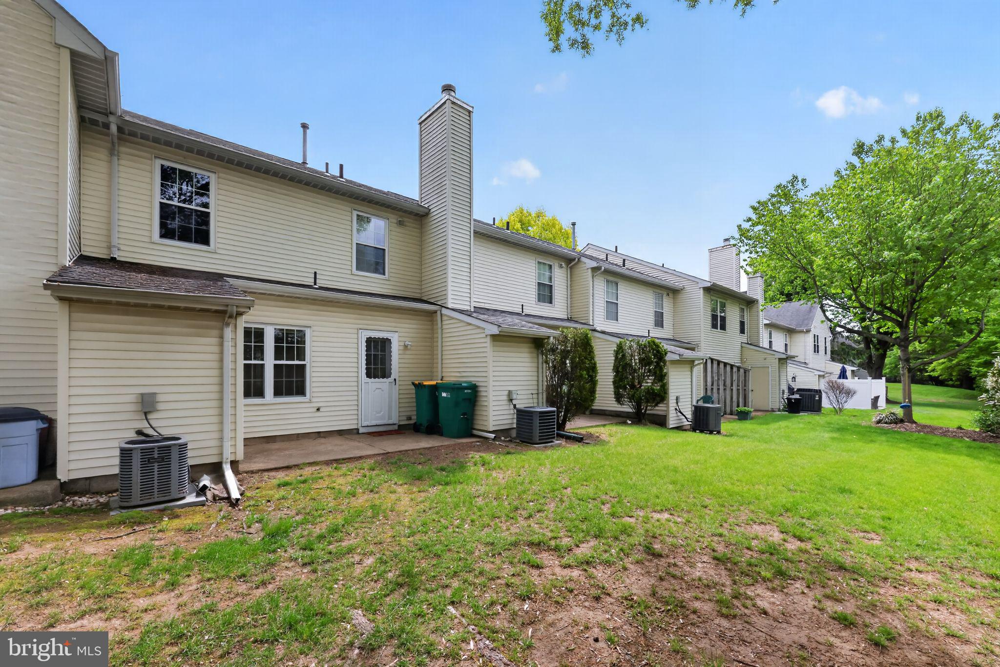 OXFORD CROSSING - Residential