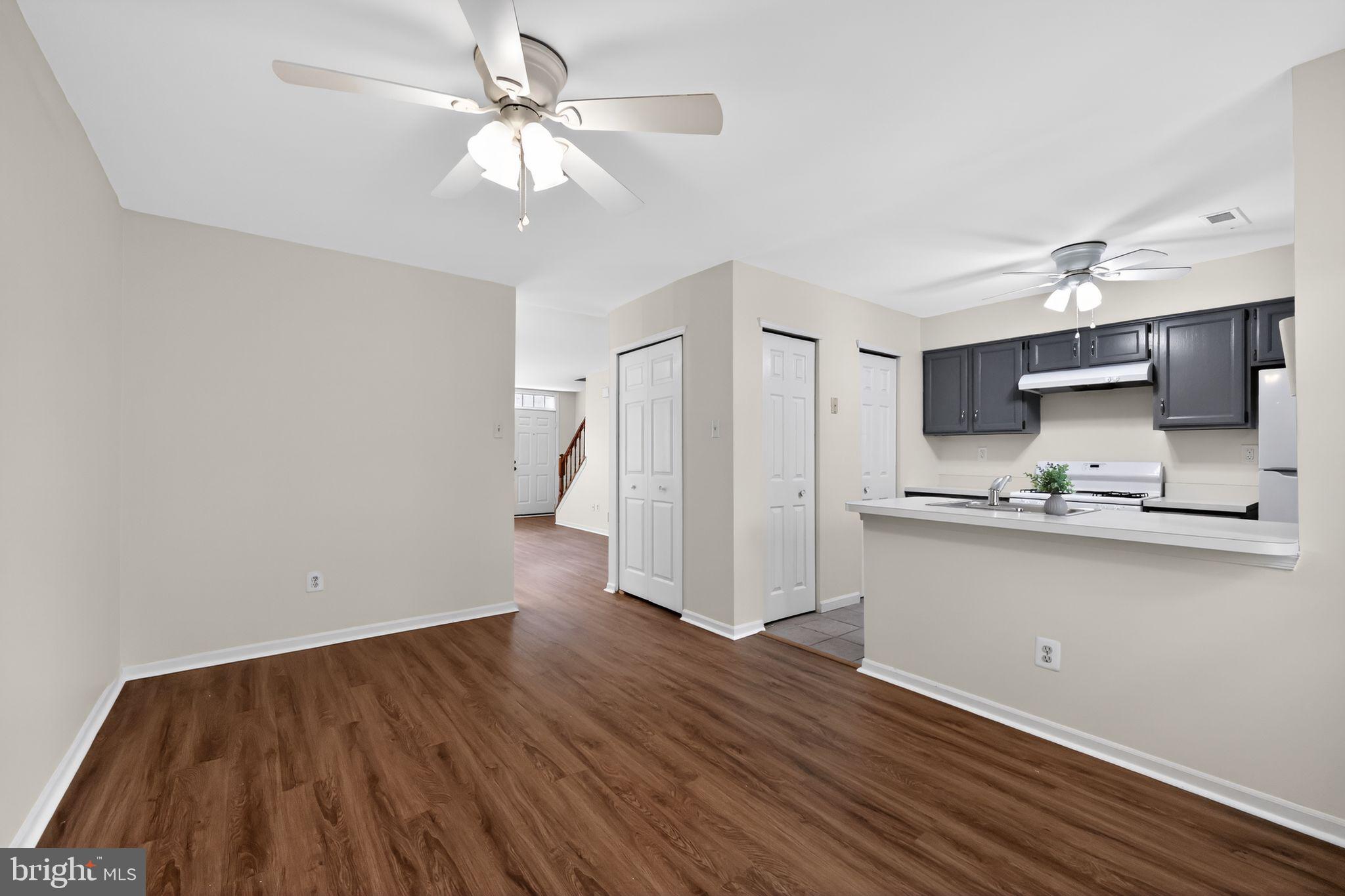 OXFORD CROSSING - Residential