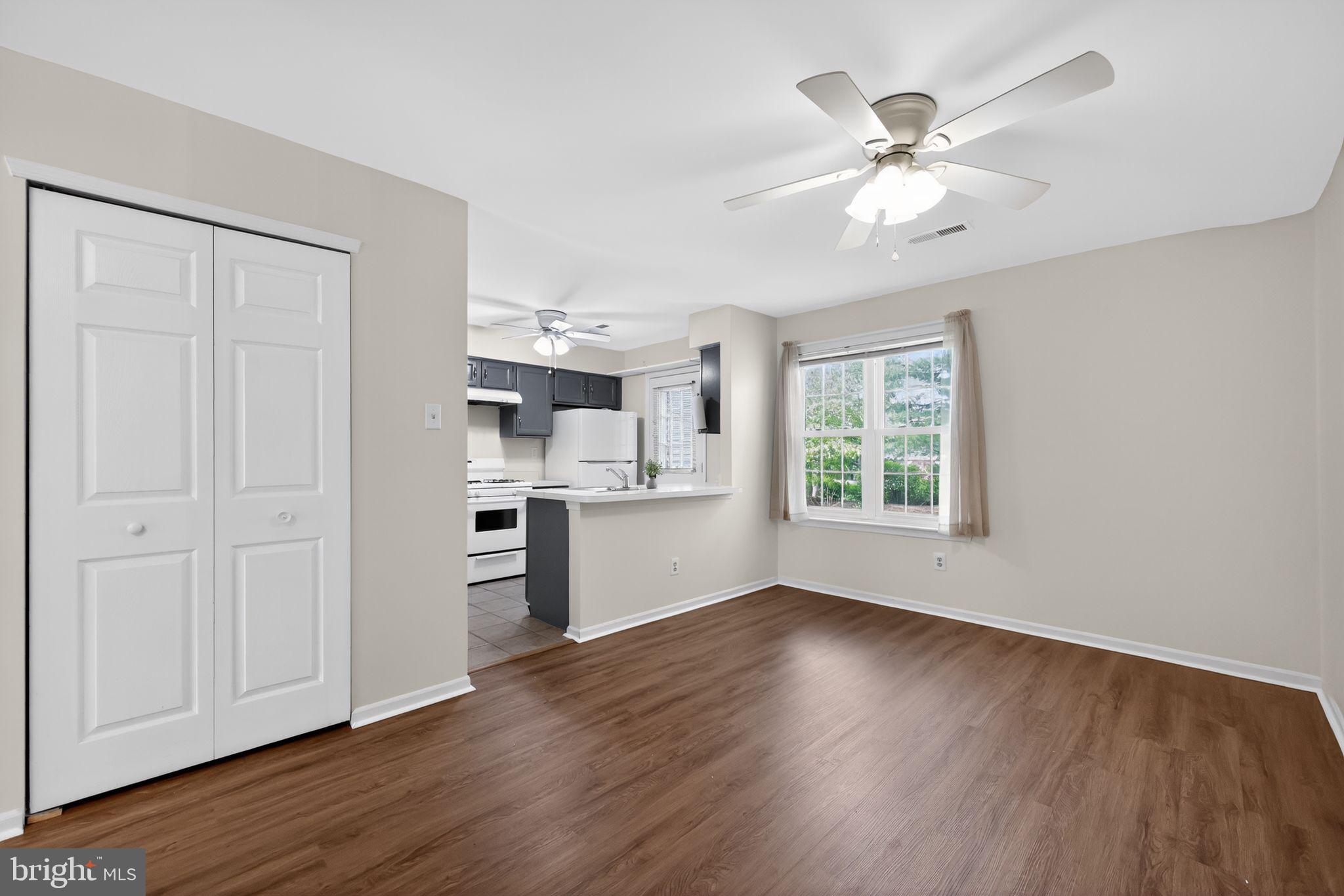 OXFORD CROSSING - Residential