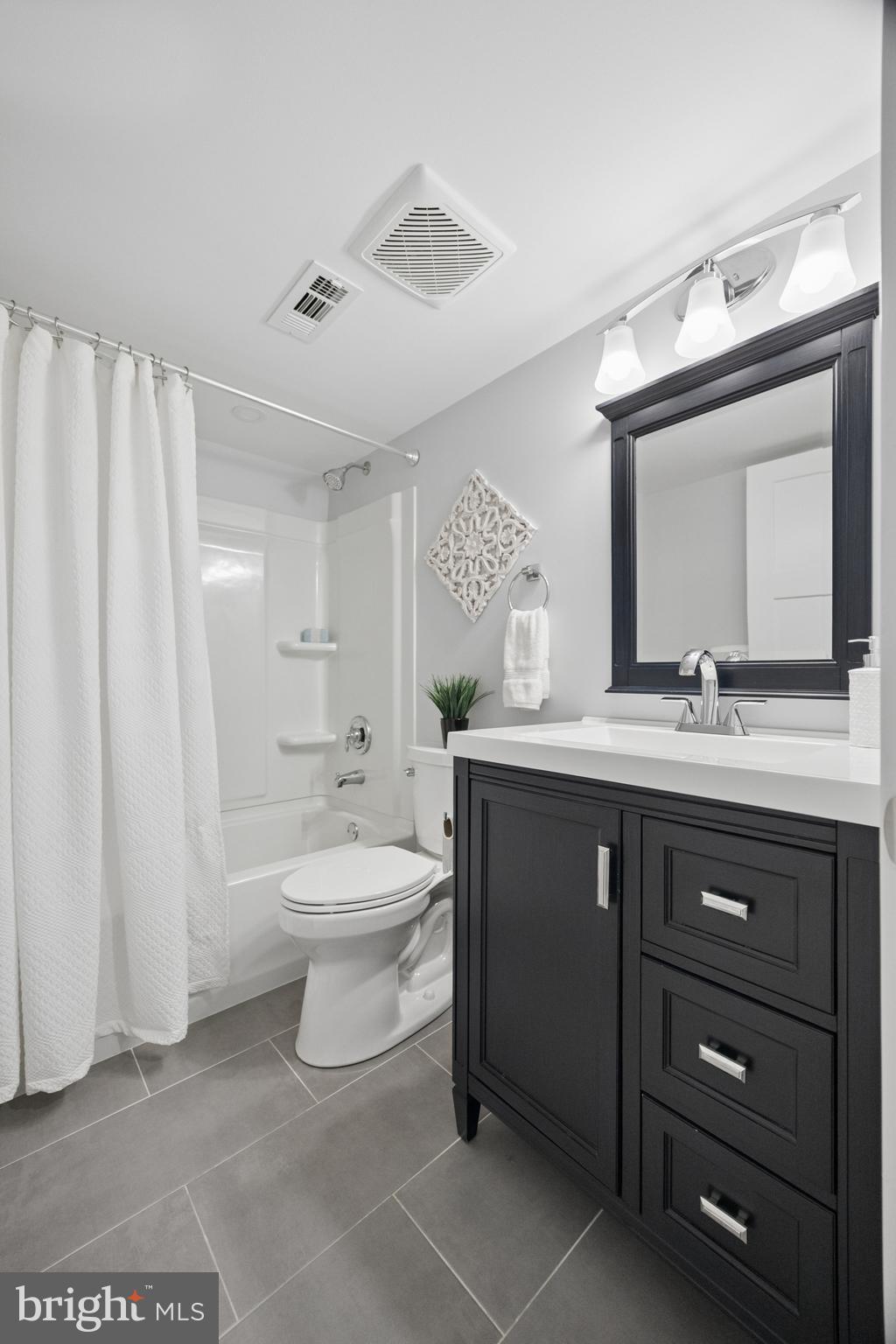 SINCLAIR SPRINGS - Residential