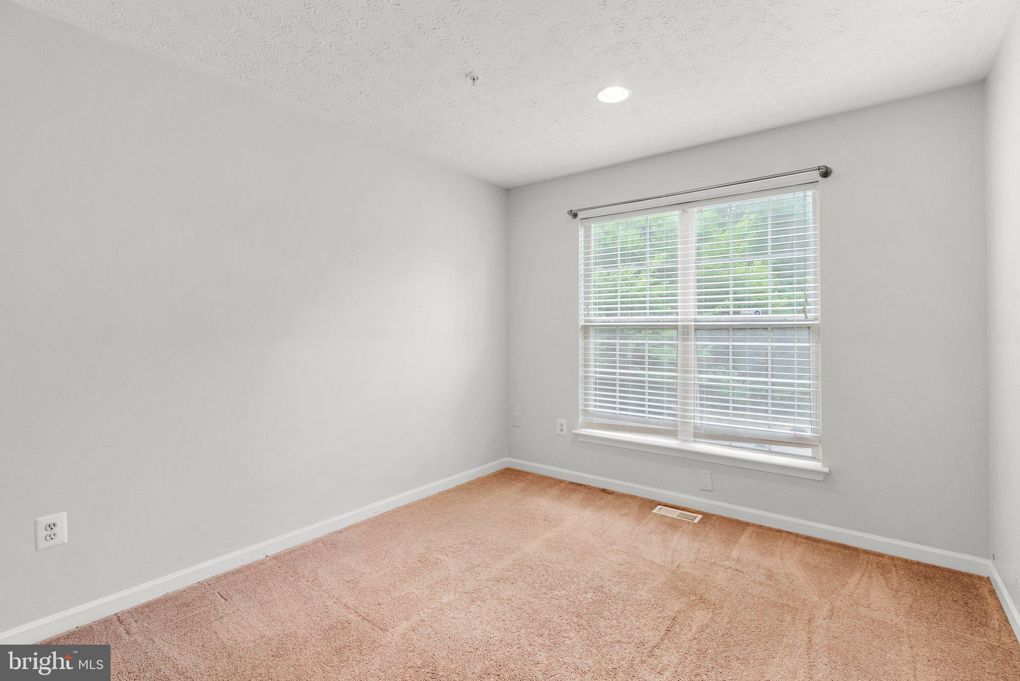 QUAIL RUN - Residential Lease