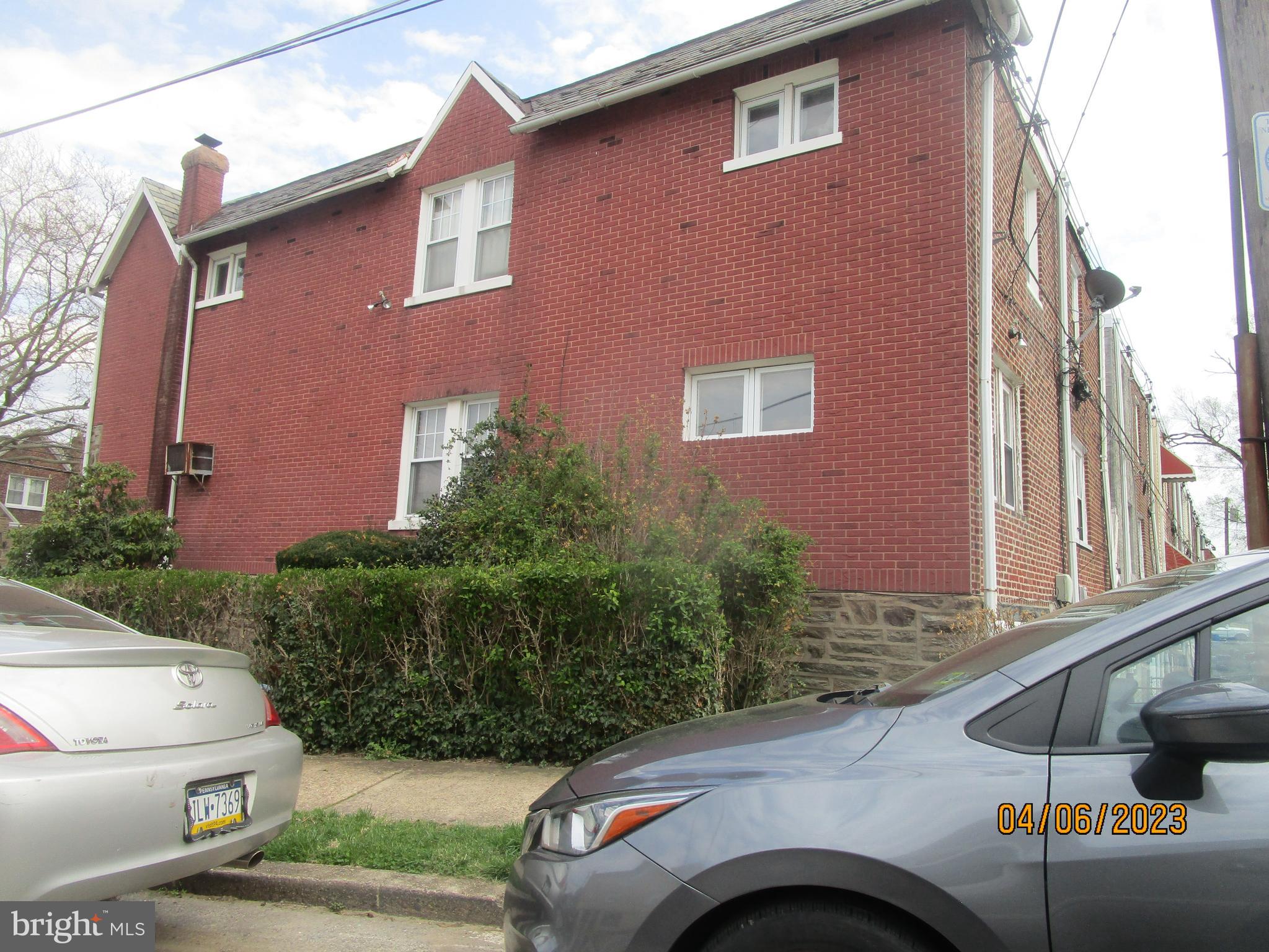 WEST OAK LANE - Residential