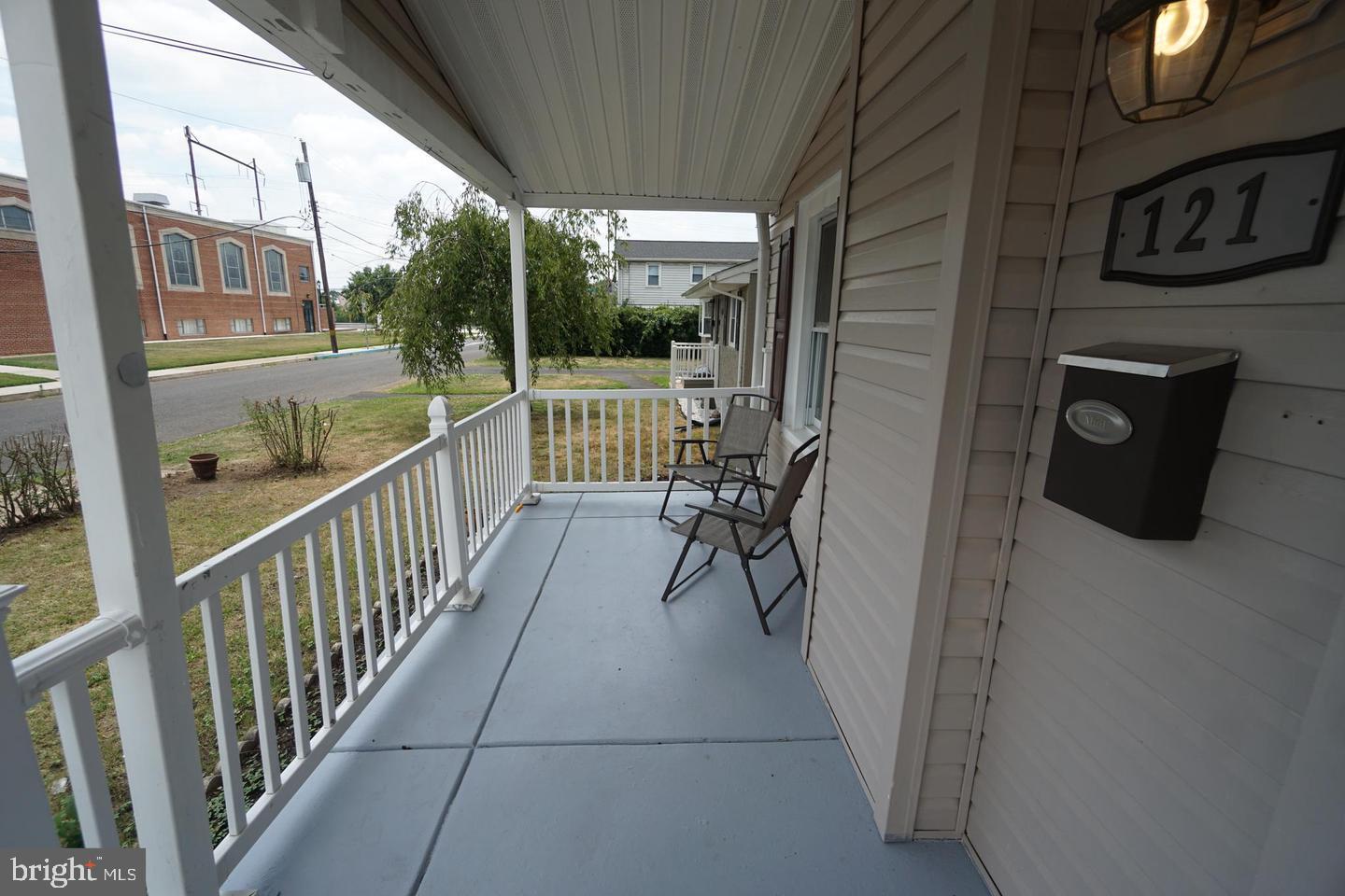 CROYDON MANOR - Residential