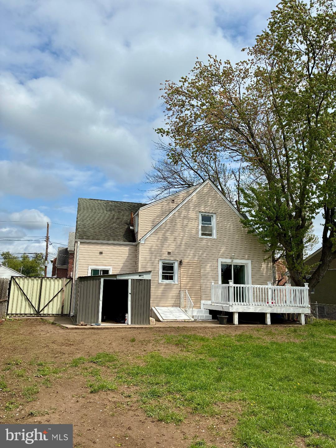 CROYDON MANOR - Residential