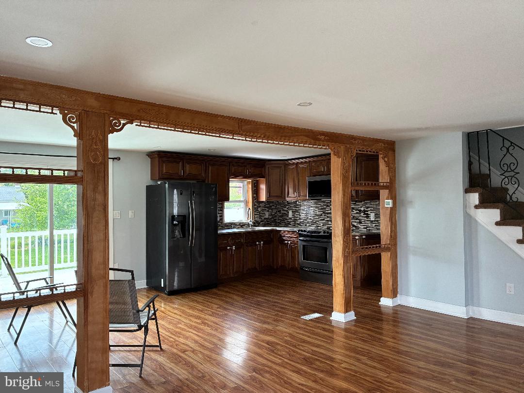 CROYDON MANOR - Residential