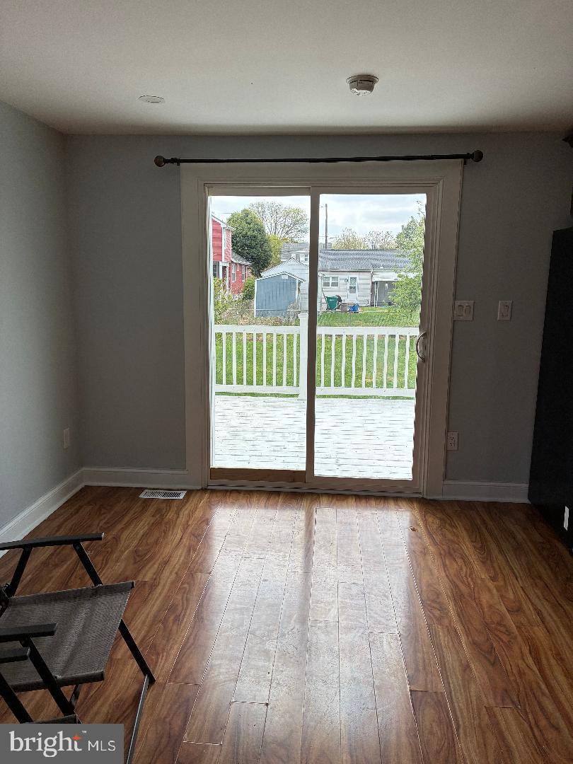 CROYDON MANOR - Residential