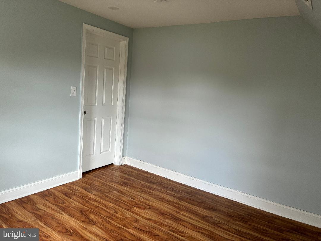 CROYDON MANOR - Residential