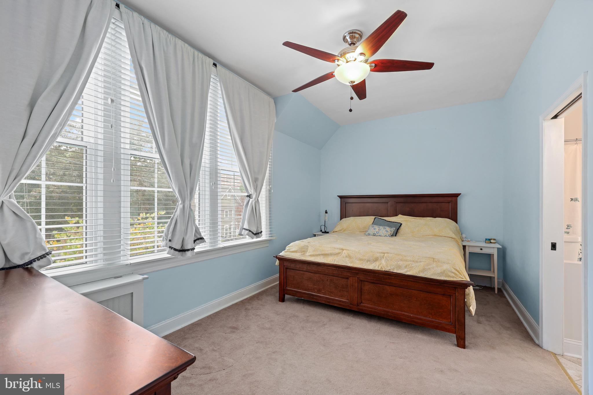 ADDISON HEIGHTS - Residential