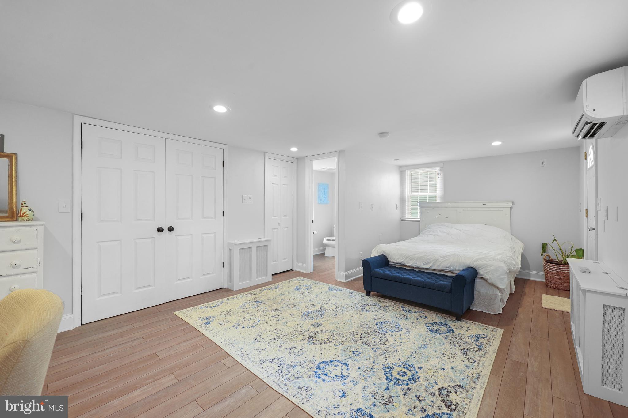 ADDISON HEIGHTS - Residential