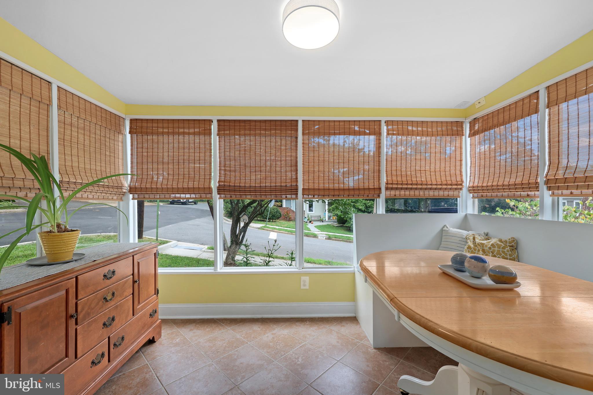 ADDISON HEIGHTS - Residential