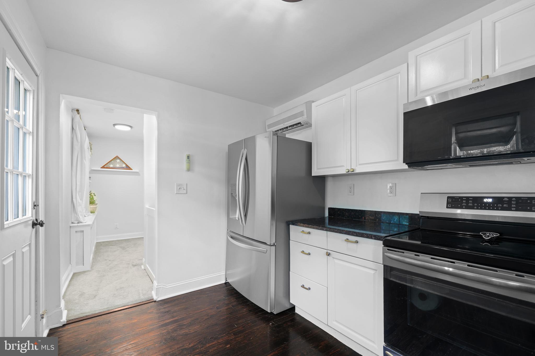 ADDISON HEIGHTS - Residential