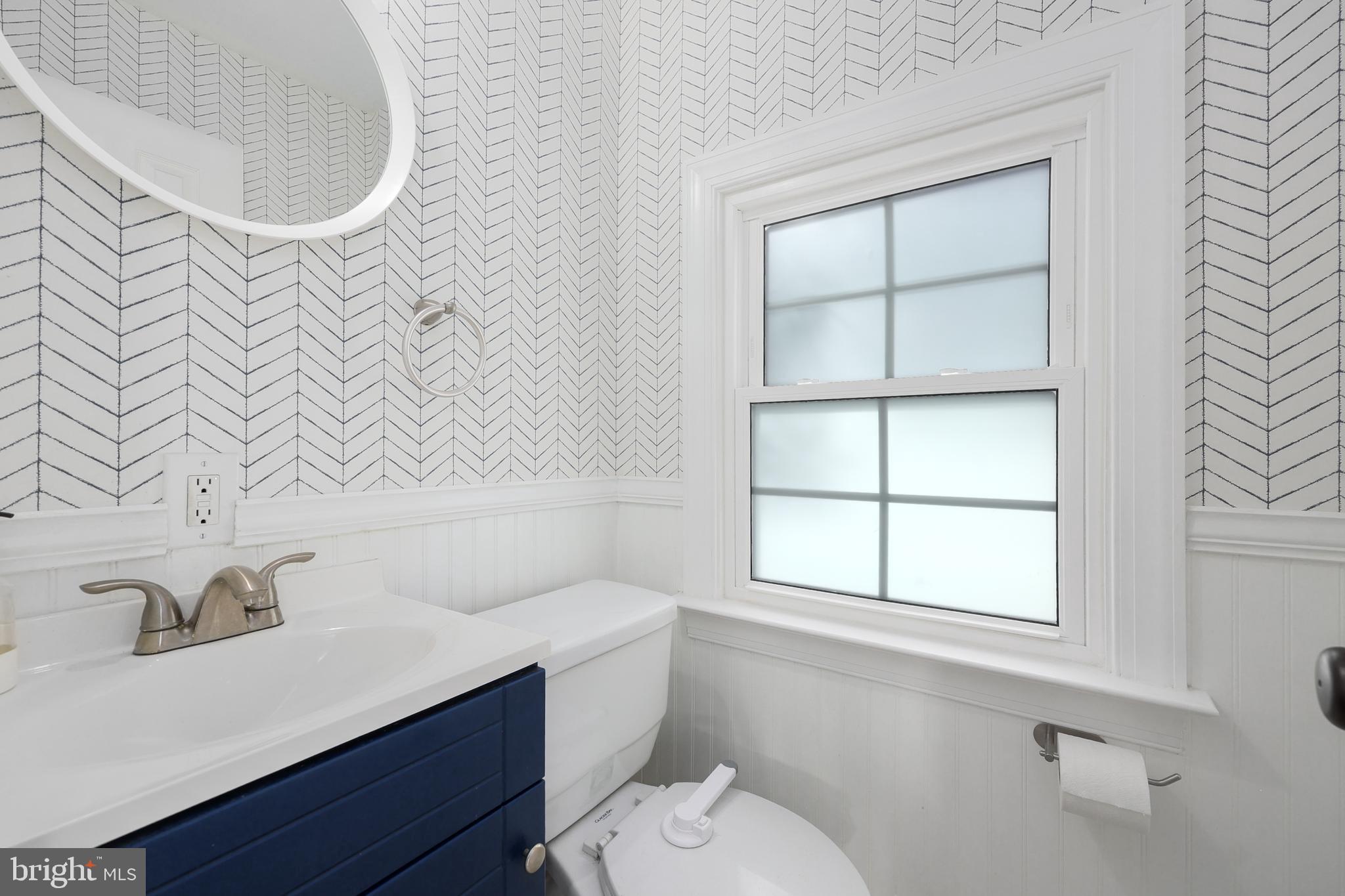 ADDISON HEIGHTS - Residential