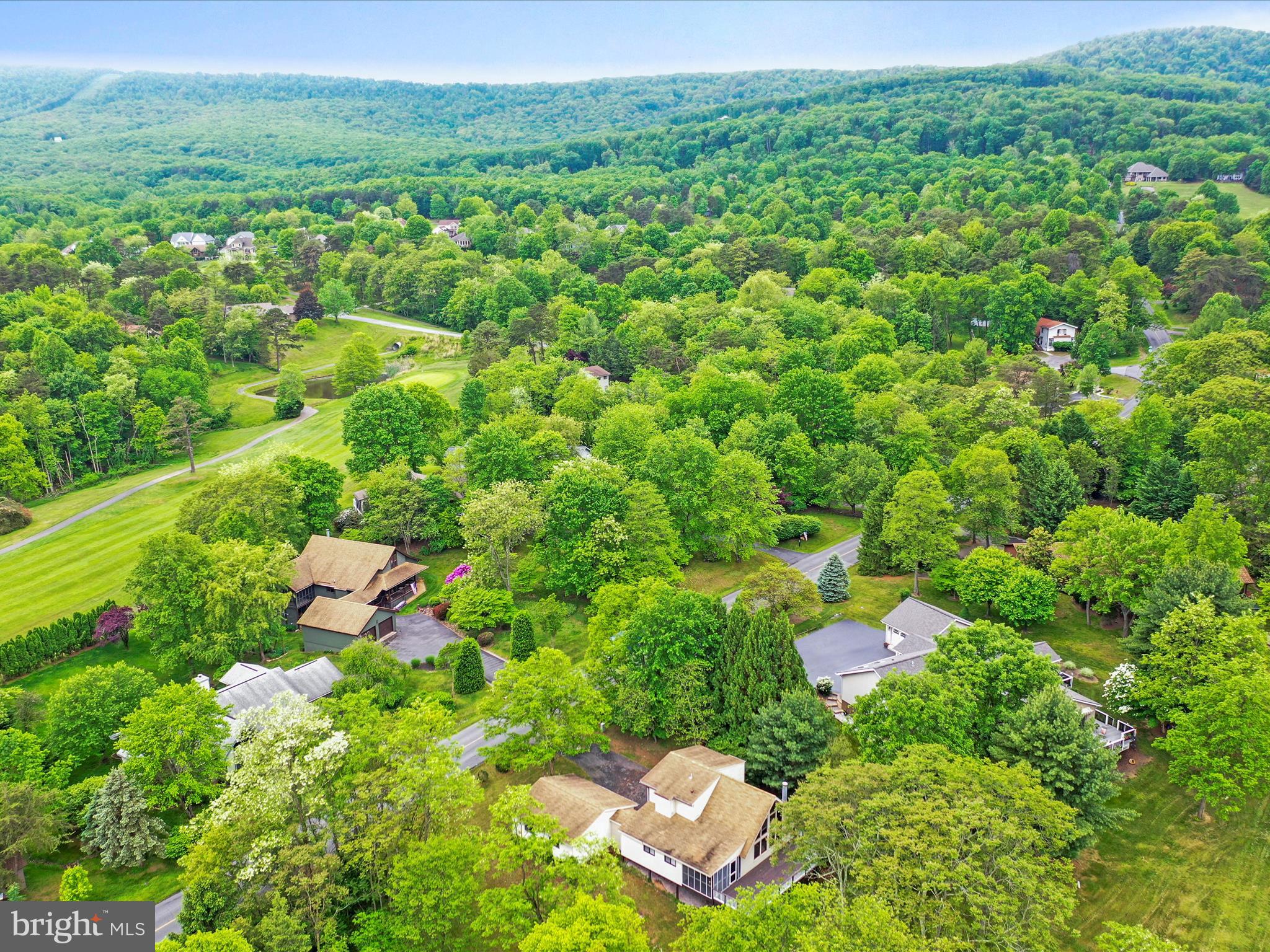 THE WOODS - Residential