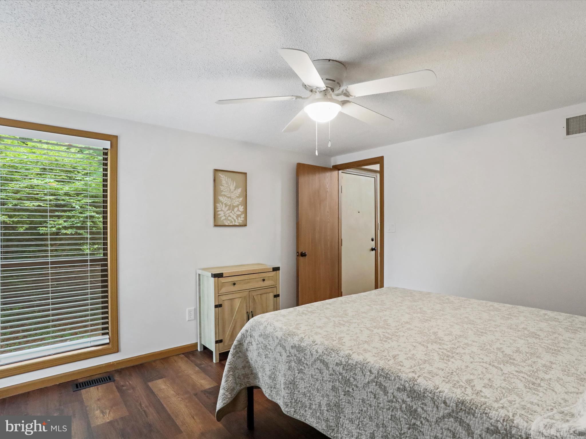 THE WOODS - Residential