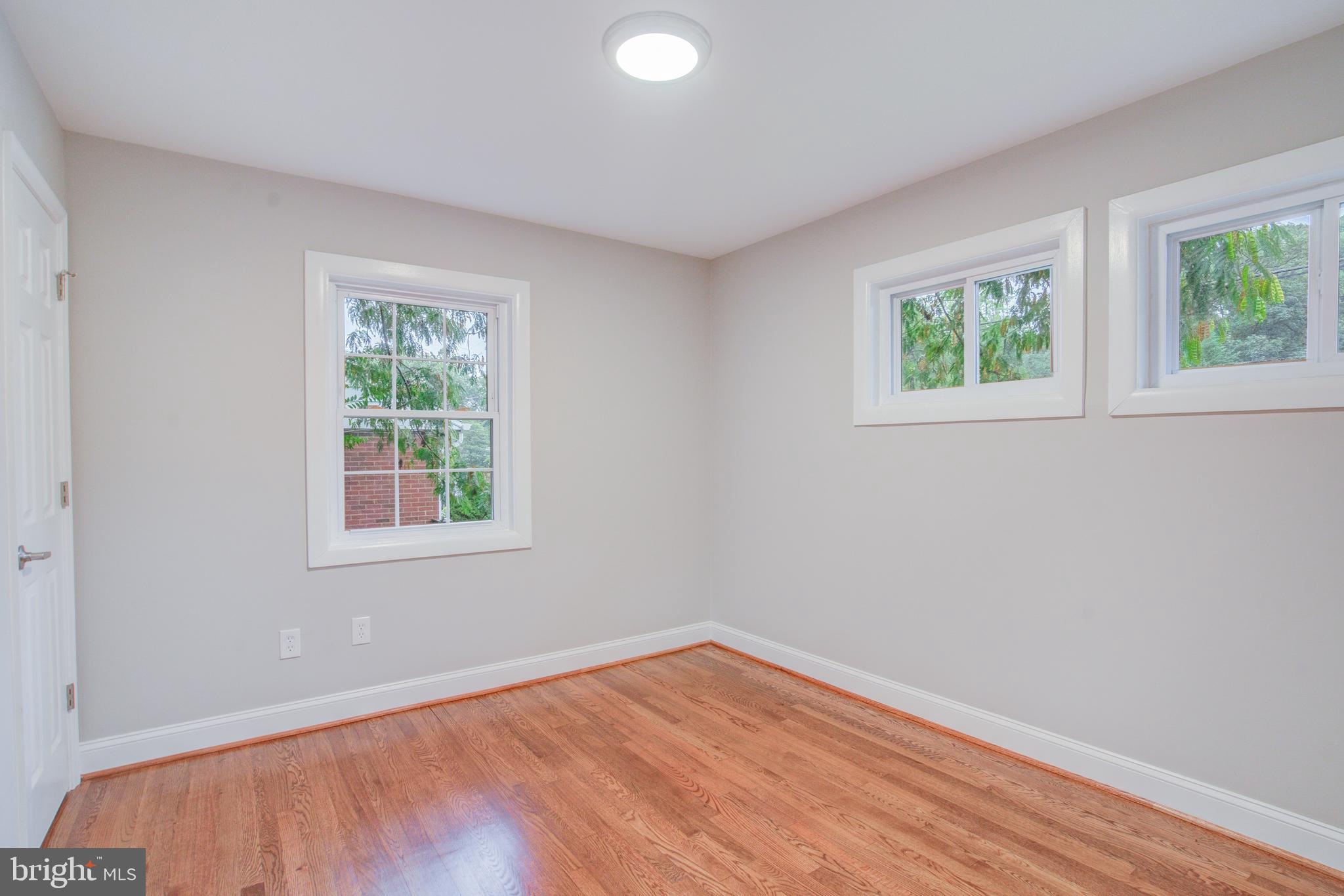 CLAREMONT - Residential