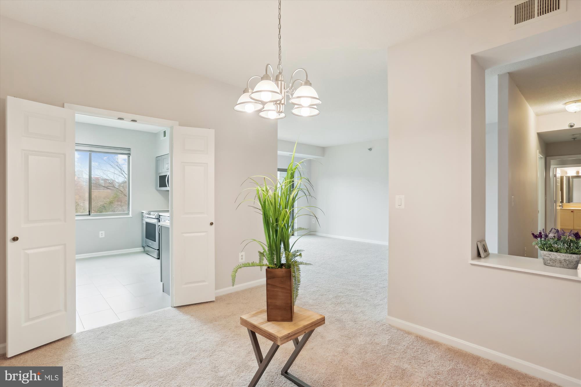 LEISURE WORLD - Residential