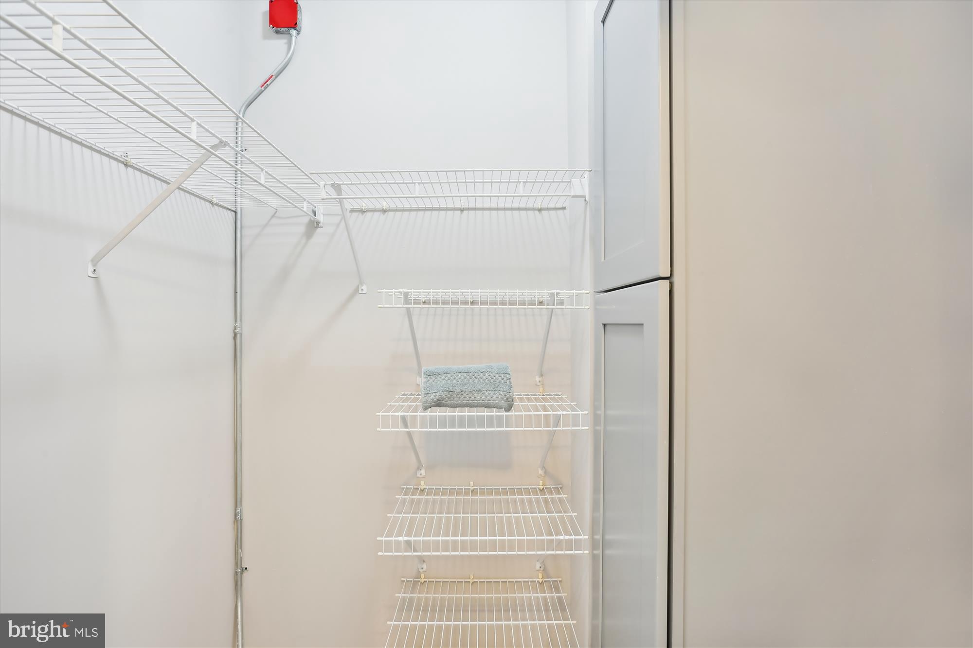 LEISURE WORLD - Residential