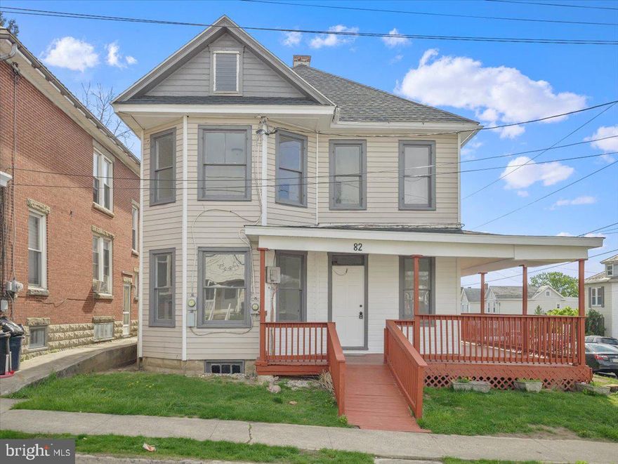 Attention investors, house hackers, and anyone who wants to offset their mortgage with an income-producing property. This is a great opportunity to own an investment property. Both units have 2 bedrooms and 1 bathroom and have been completely renovated, featuring LVP floors, granite countertops, and stainless appliances. Rent them both out or live in one and rent the other. Plus, the shared laundry room provides an opportunity to earn additional income if you install a coin-operated washer and dryer. Schedule your tour today! Each unit should rent for $1,100 - $1,200 /mo for a total of $2,200 - $2,400/mo (or $26,400 - $28,800/yr).