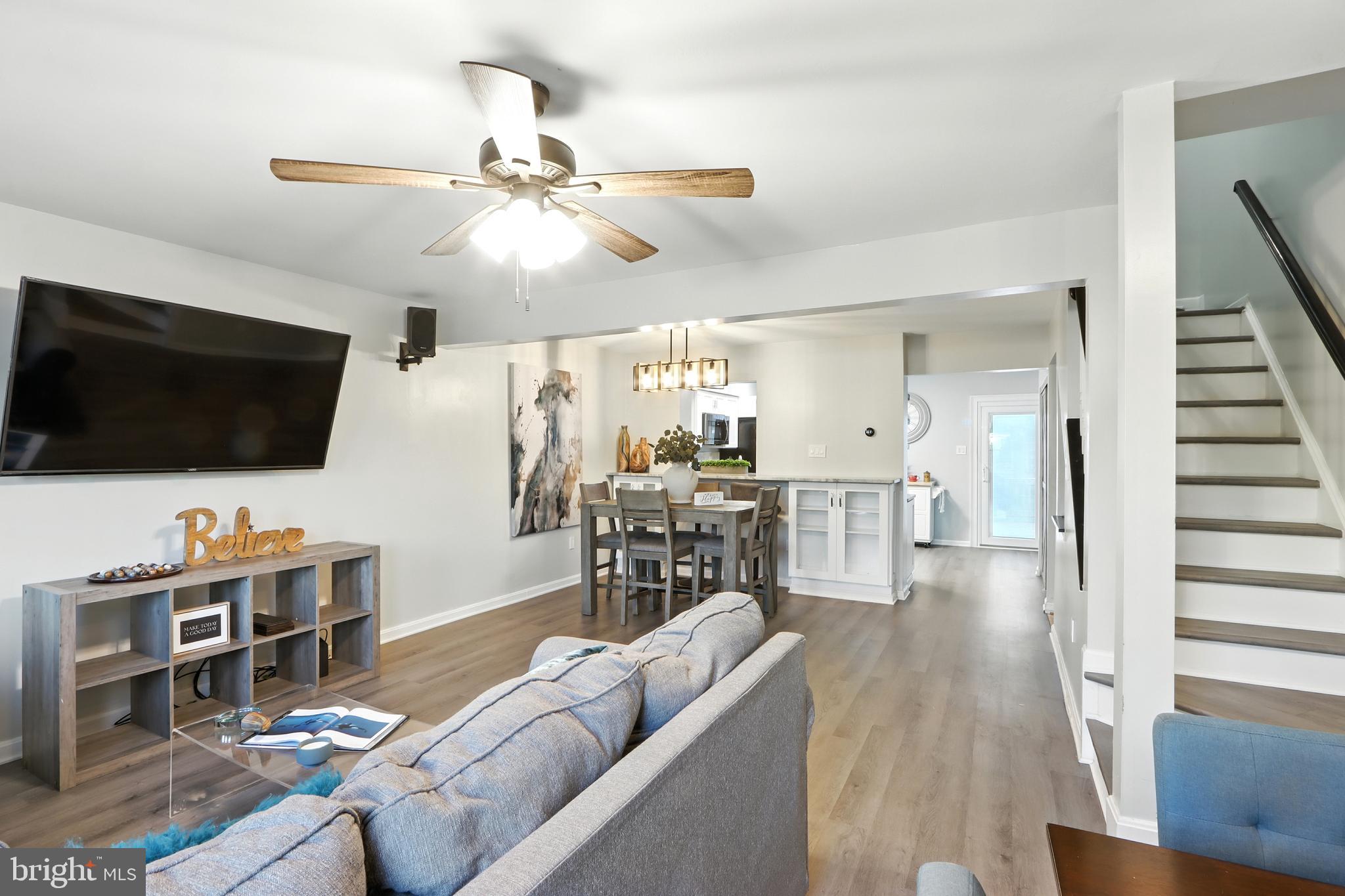 RIVERCHASE - Residential