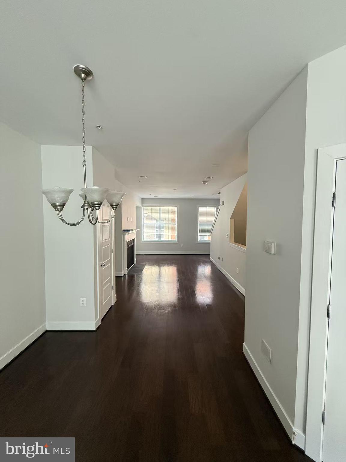 GLENMONT METROCENTRE - Residential Lease