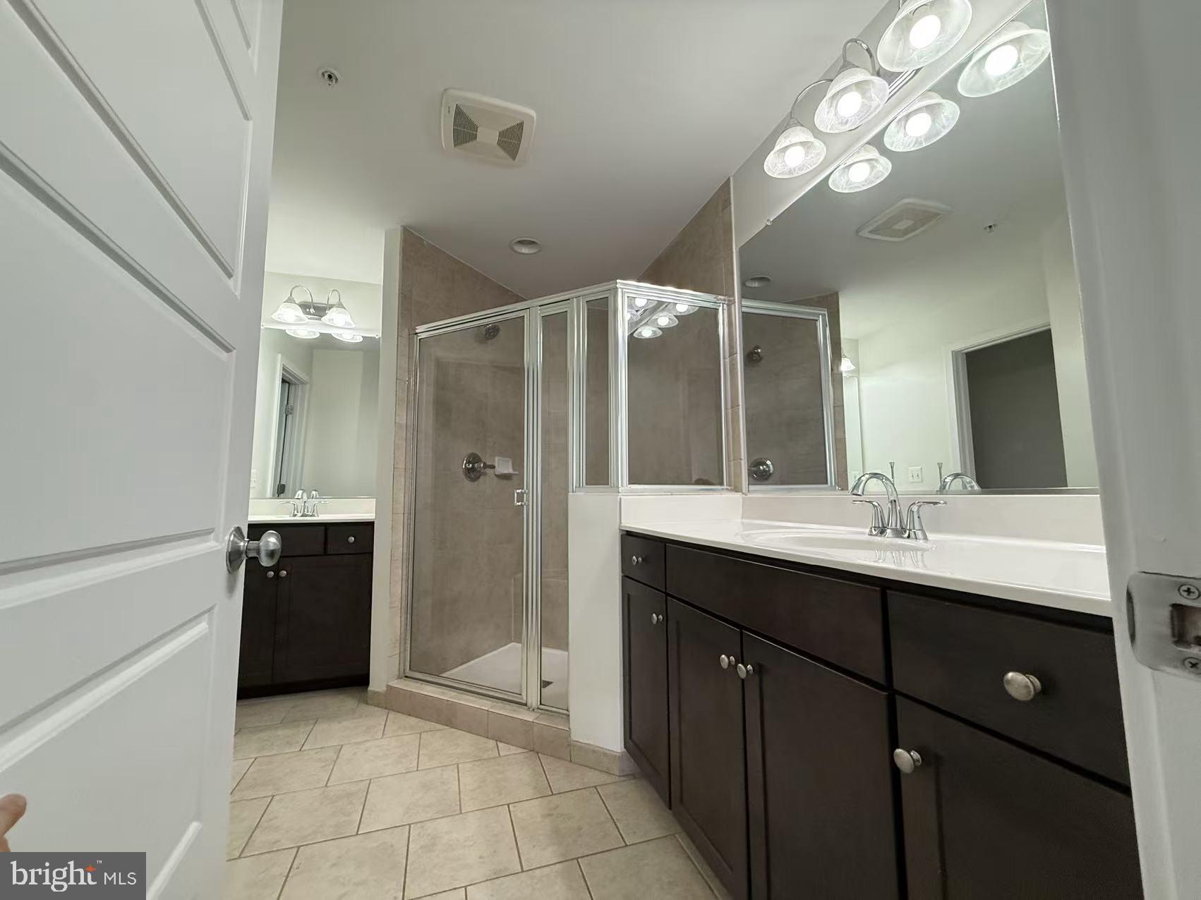 GLENMONT METROCENTRE - Residential Lease