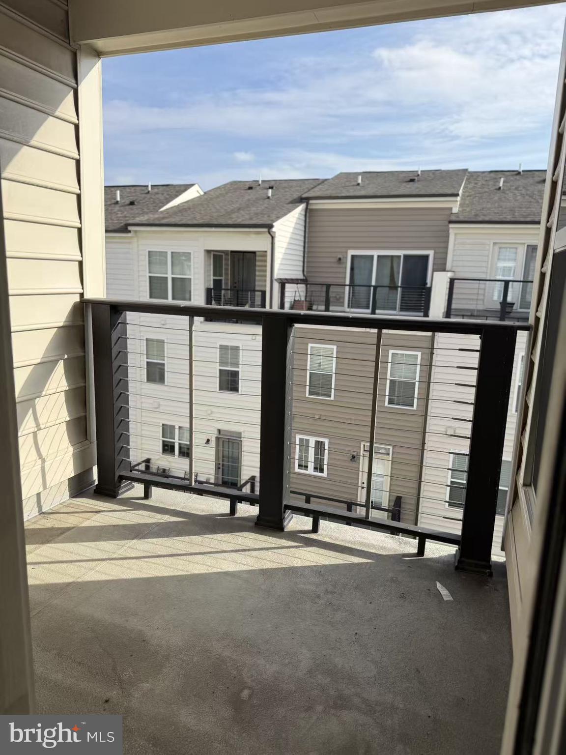 GLENMONT METROCENTRE - Residential Lease