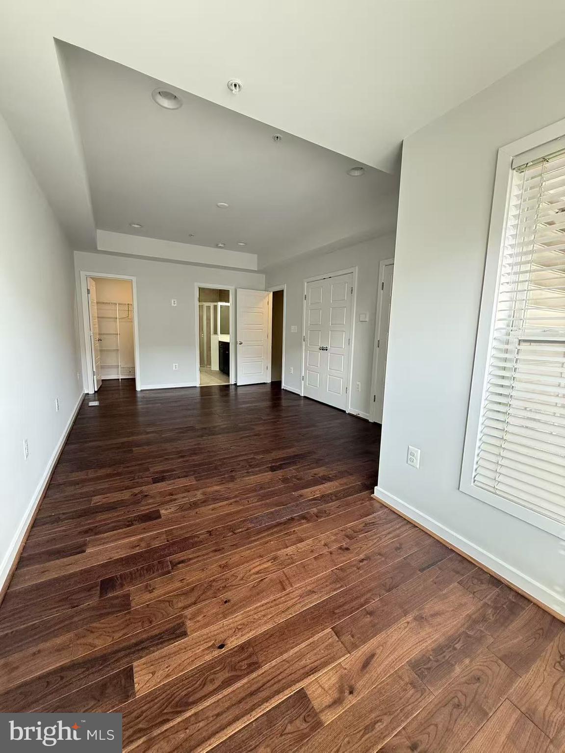 GLENMONT METROCENTRE - Residential Lease