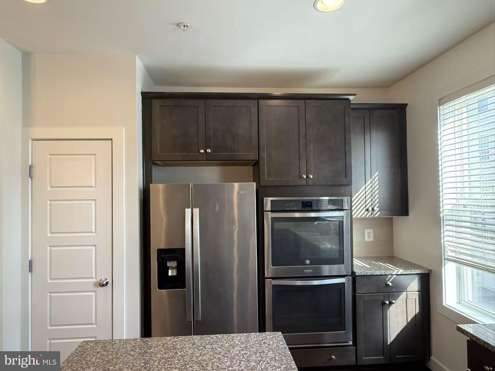 GLENMONT METROCENTRE - Residential Lease