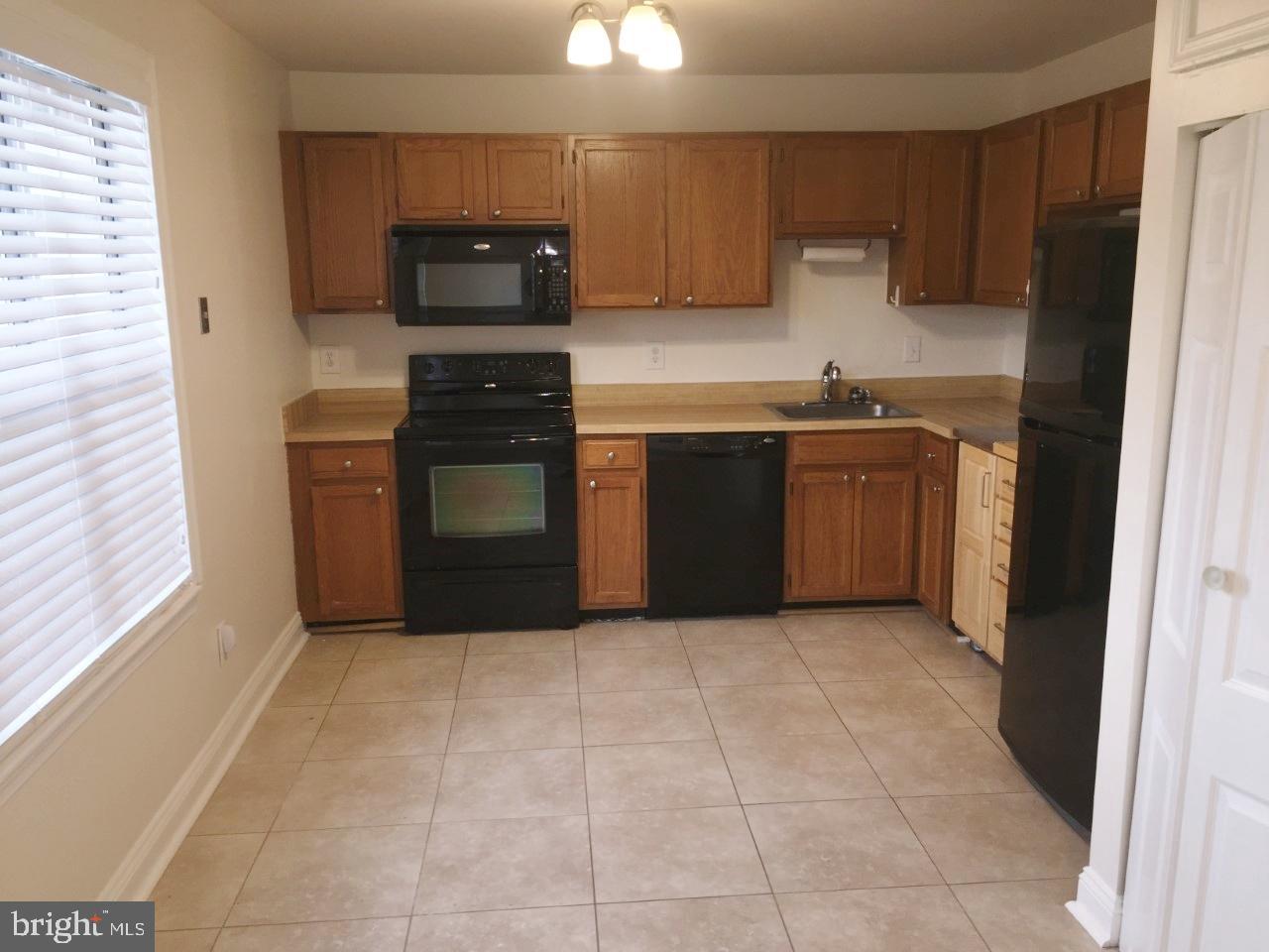 STOCKBRIDGE - Residential