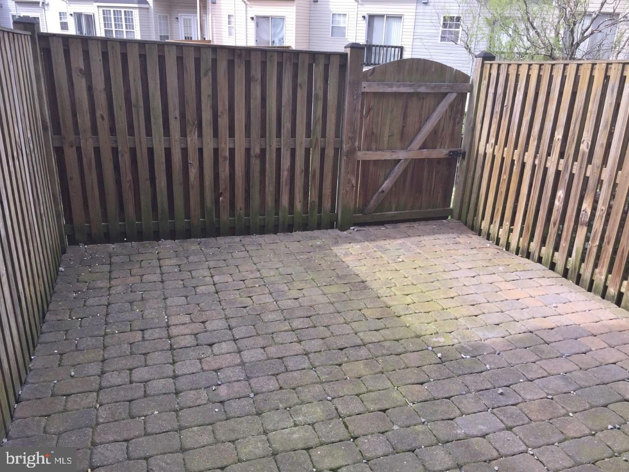 STOCKBRIDGE - Residential