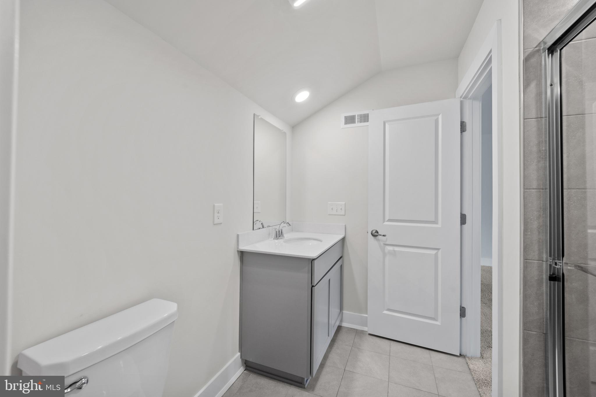 WATERSIDE - Residential