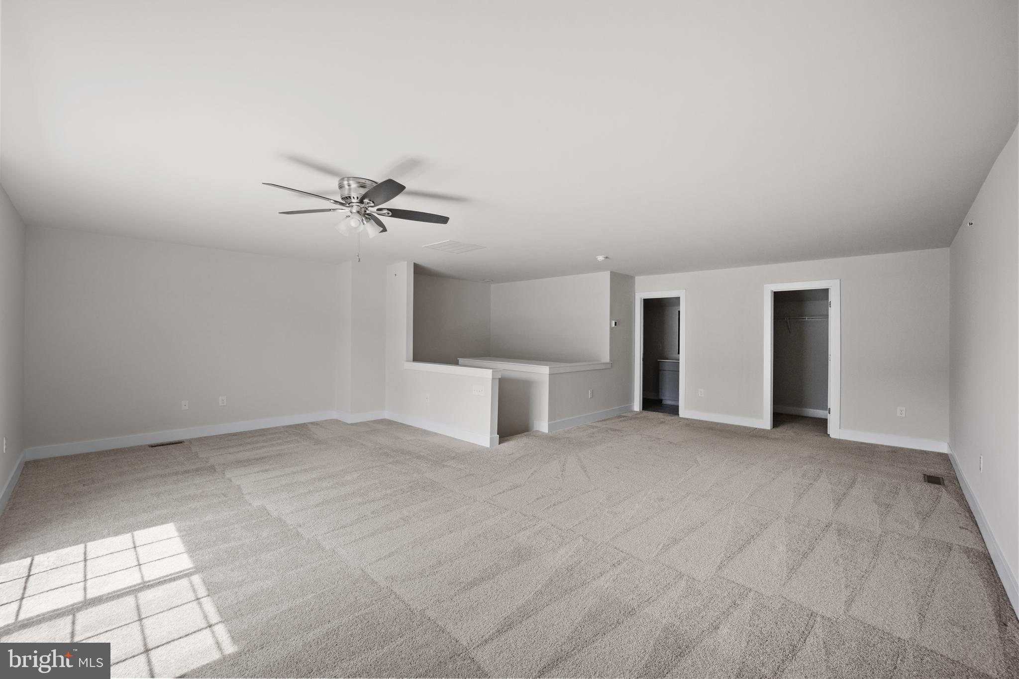 WATERSIDE - Residential