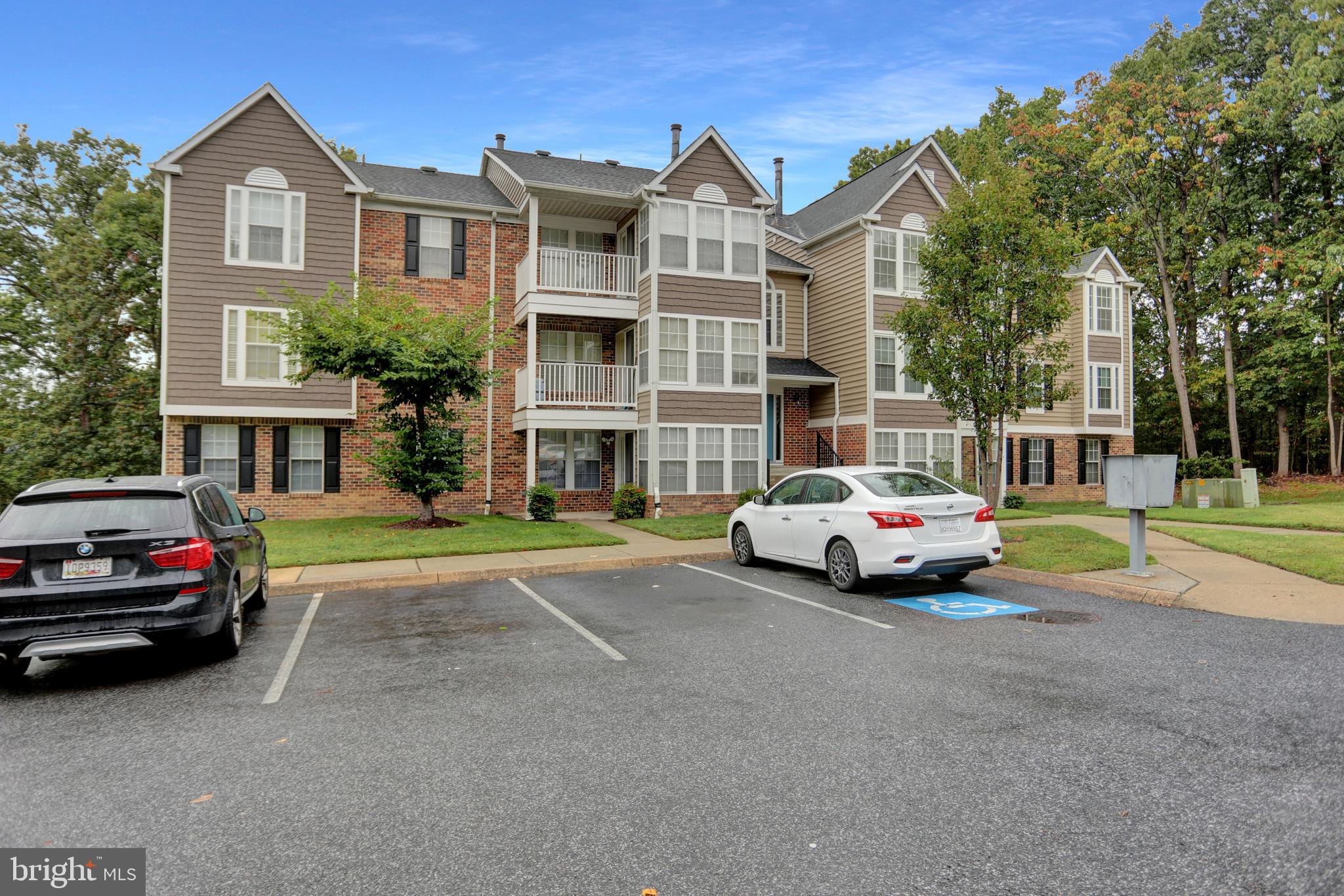 HARFORD COMMONS - Residential Lease