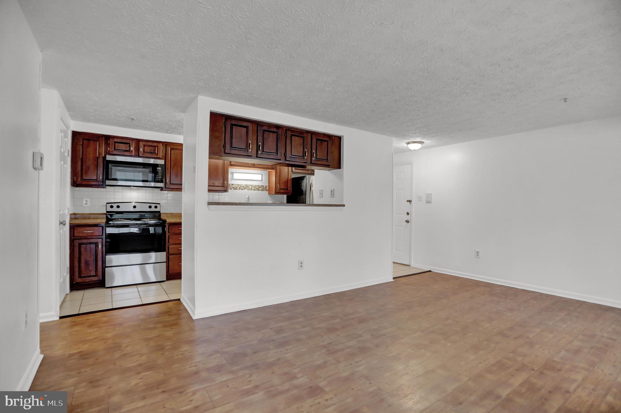 HARFORD COMMONS - Residential Lease