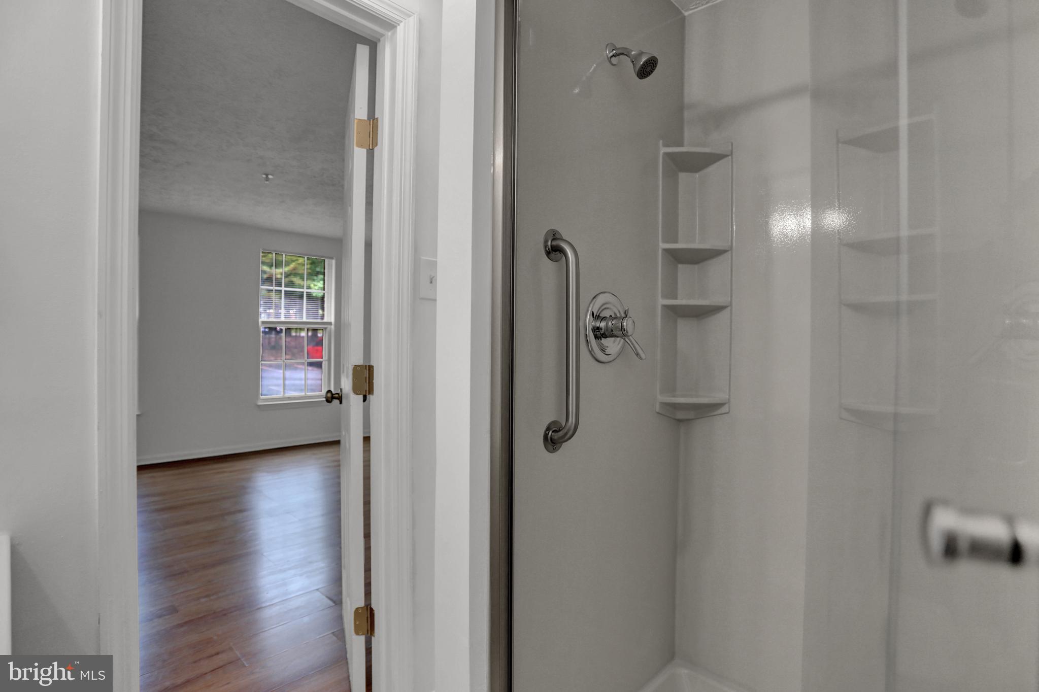 HARFORD COMMONS - Residential Lease