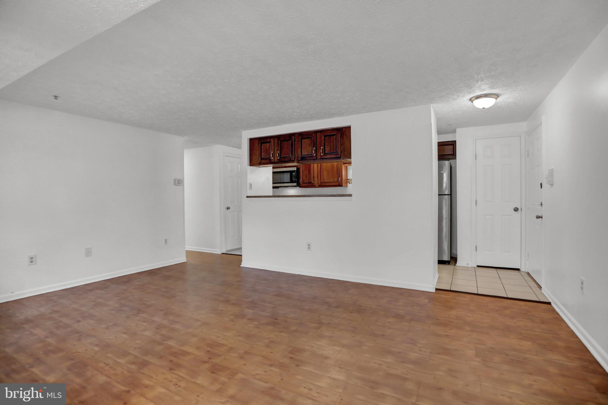 HARFORD COMMONS - Residential Lease