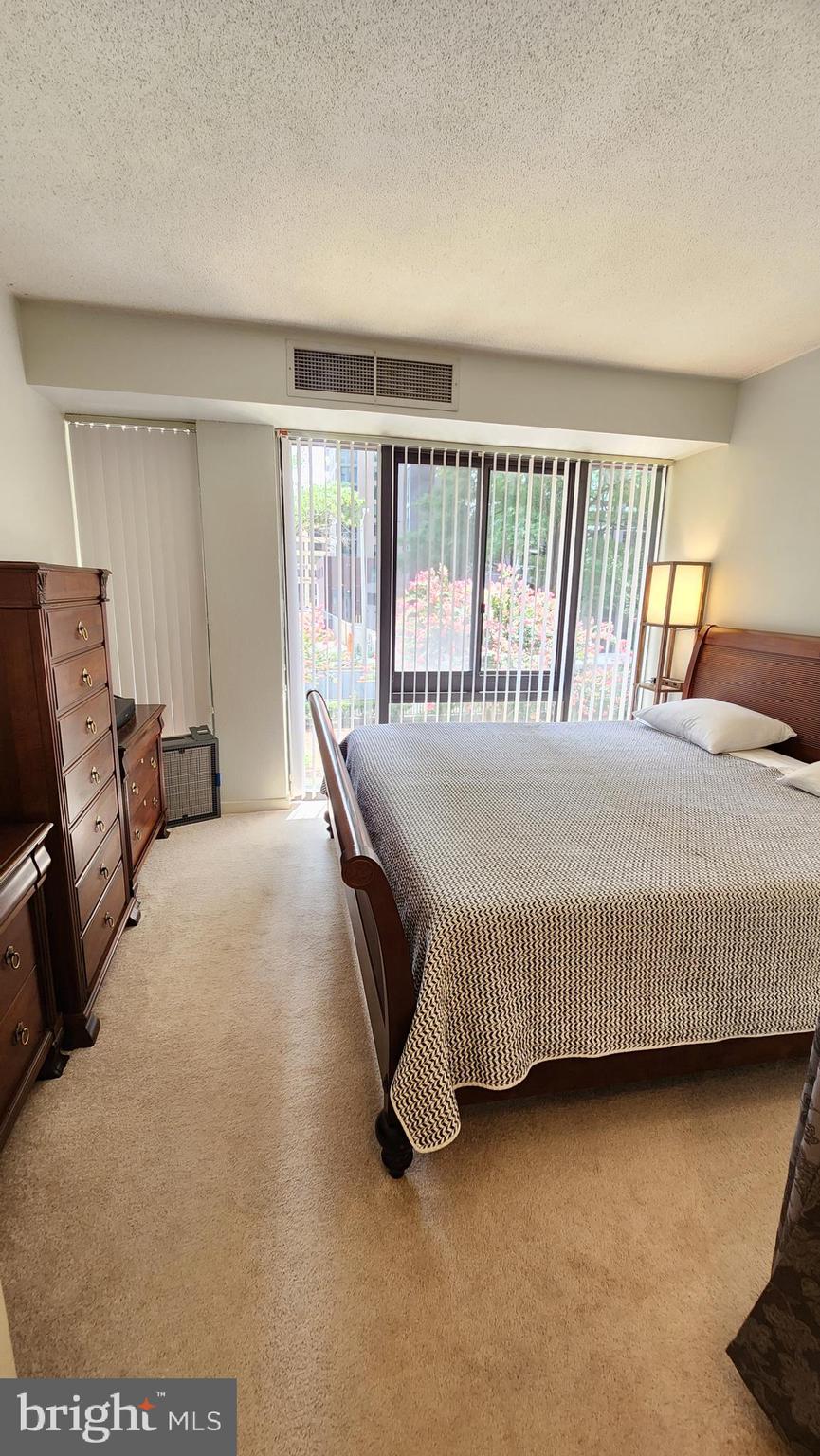 ROSSLYN - Residential