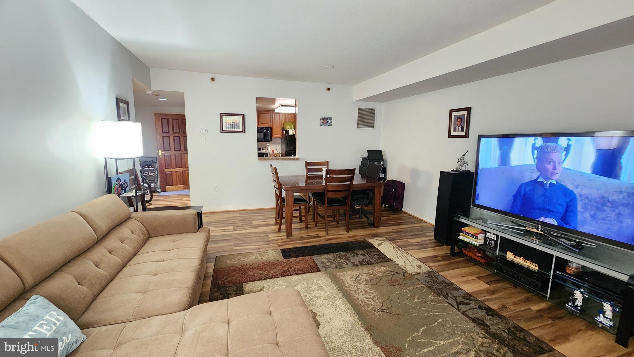 ROSSLYN - Residential