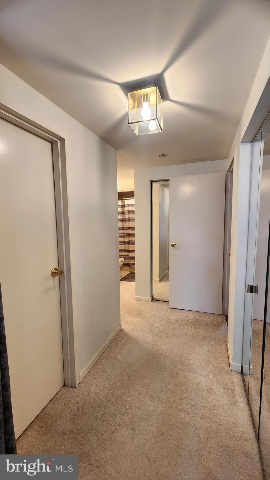 ROSSLYN - Residential