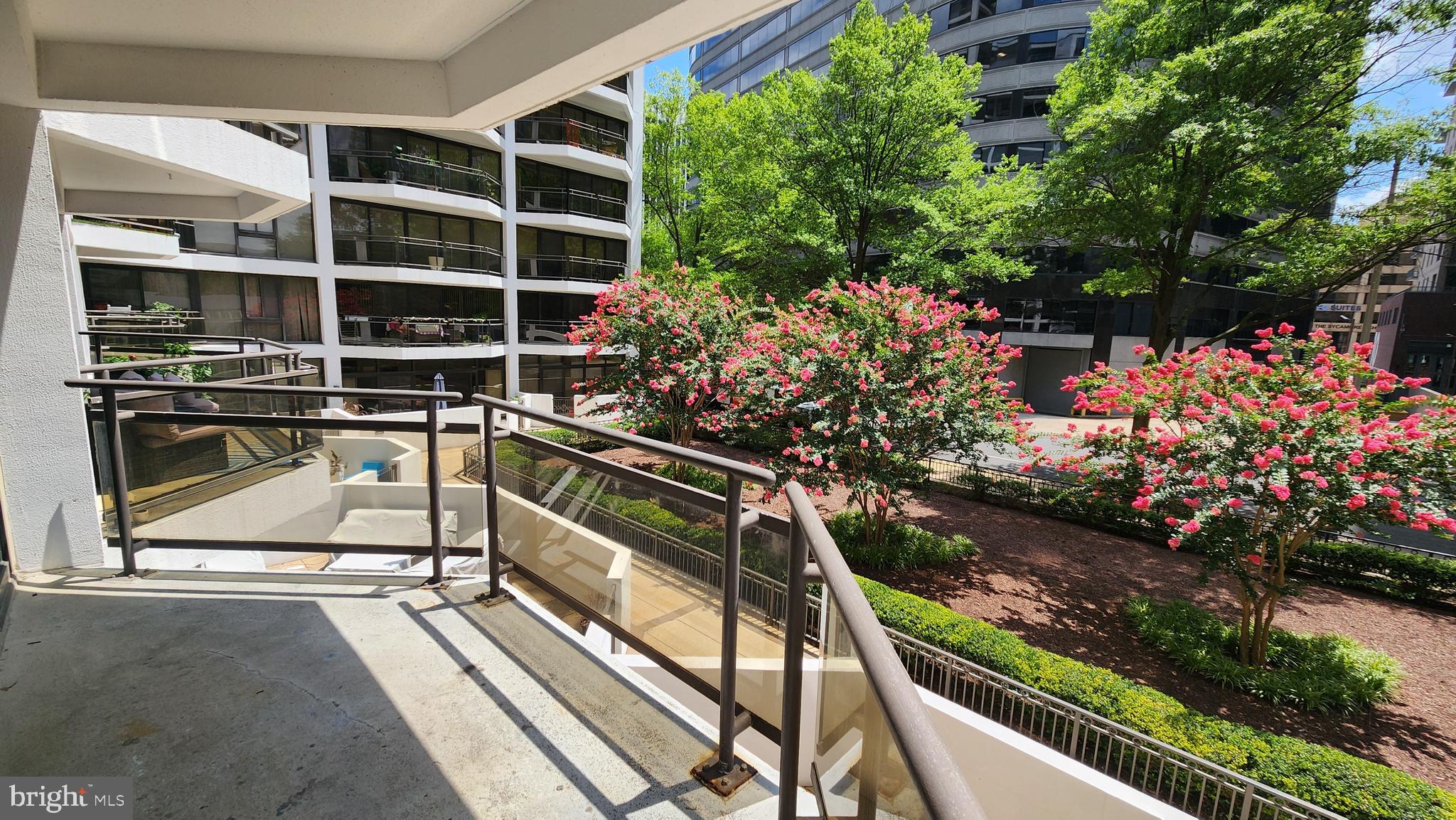 ROSSLYN - Residential