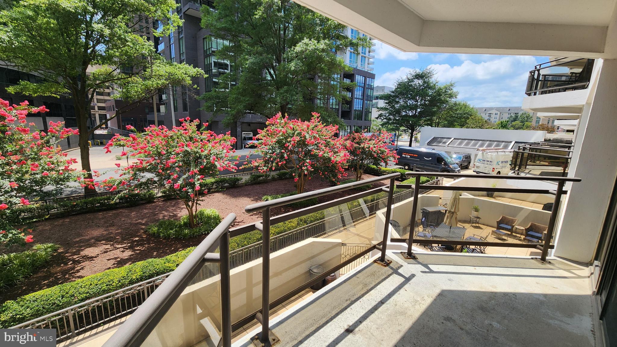 ROSSLYN - Residential