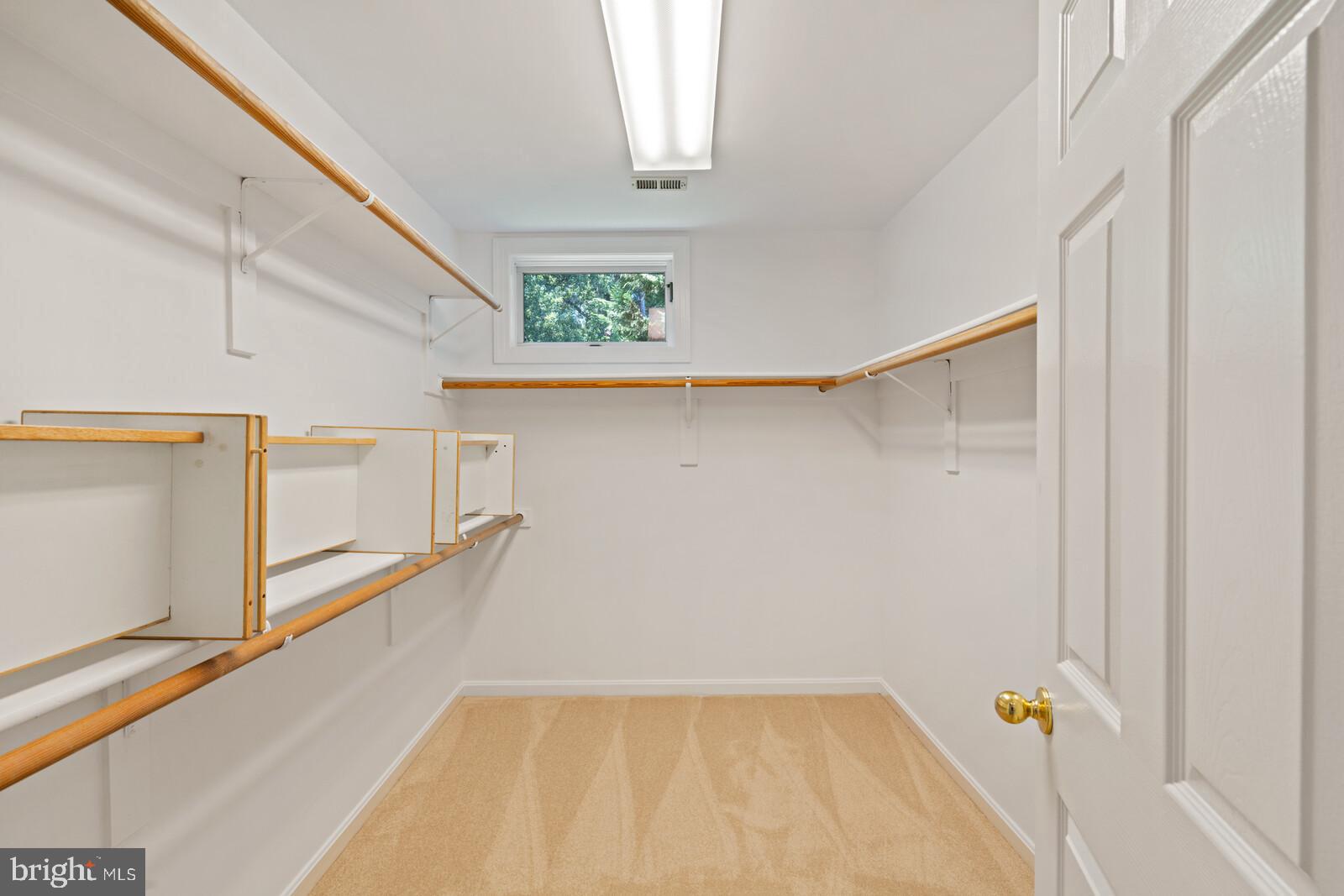 BELLEVUE FOREST - Residential