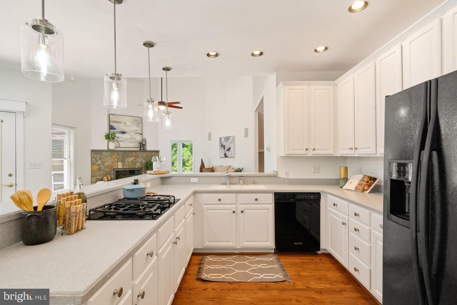 BELLEVUE FOREST - Residential