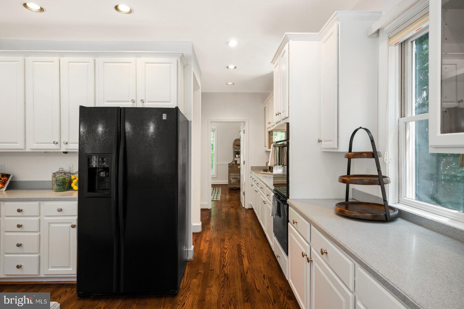 BELLEVUE FOREST - Residential