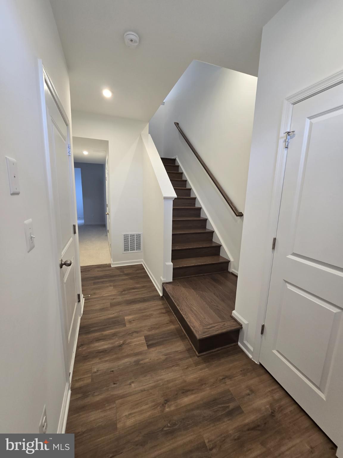 MARTINSBURG STATION - Residential Lease