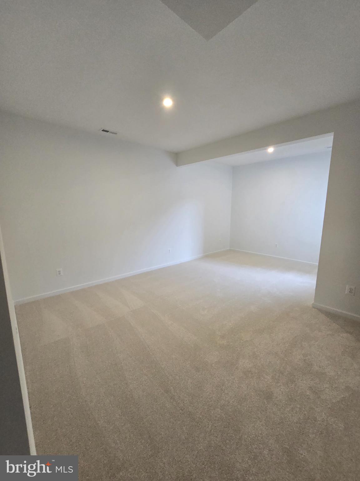 MARTINSBURG STATION - Residential Lease