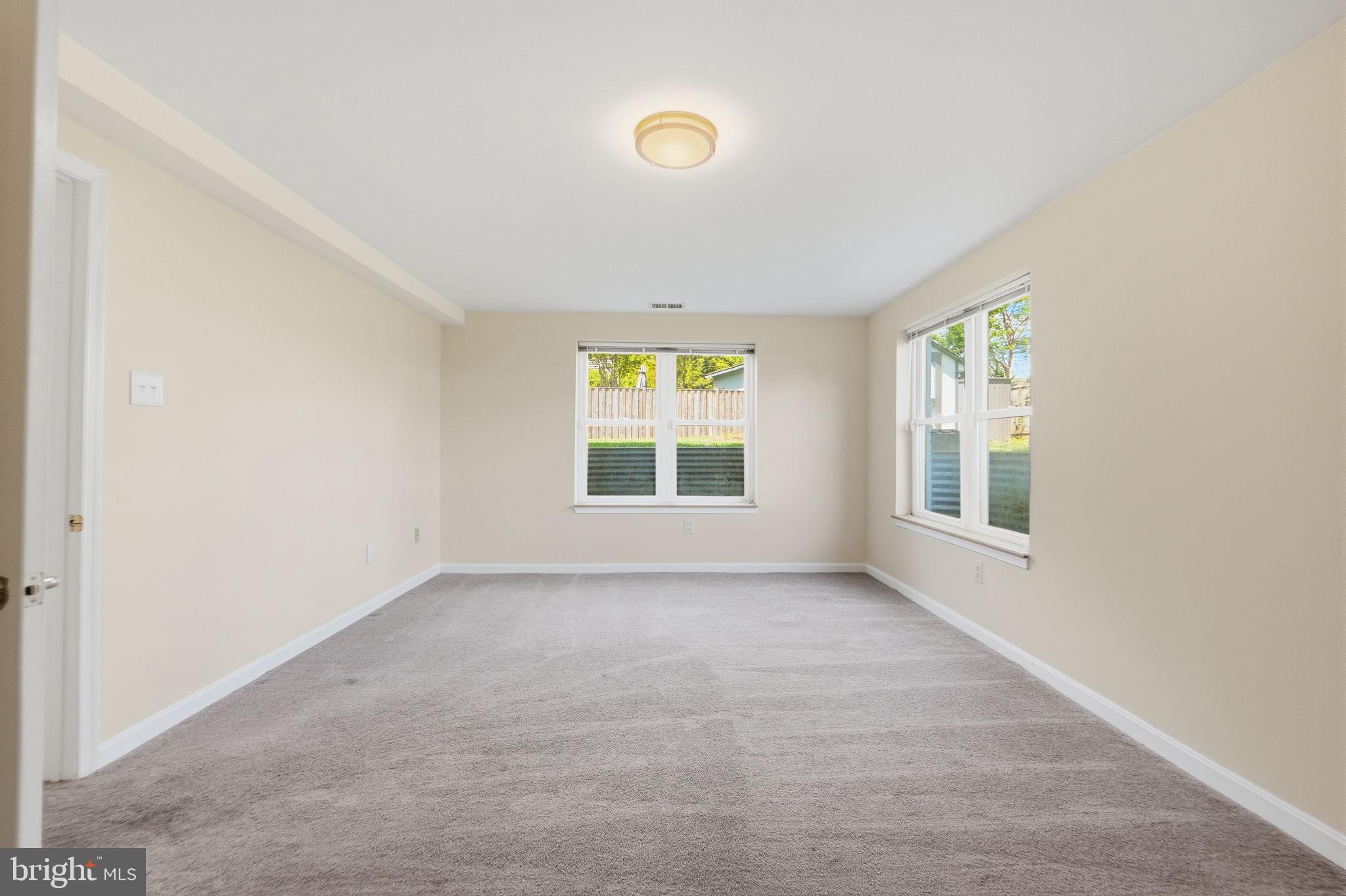 PINECREST ESTATES - Residential