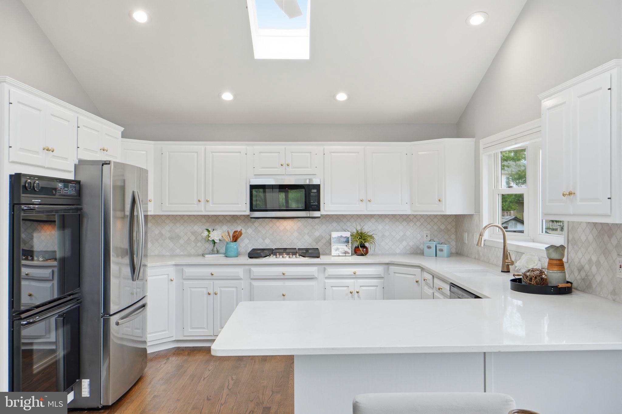 PINECREST ESTATES - Residential