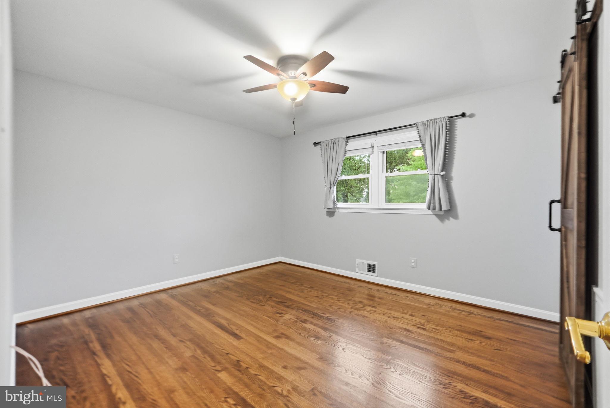 PINECREST ESTATES - Residential